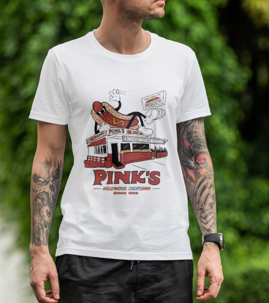 Pink's Hollywood Hot Dogs Established 1939 Iconic Street Scene T-Shirt