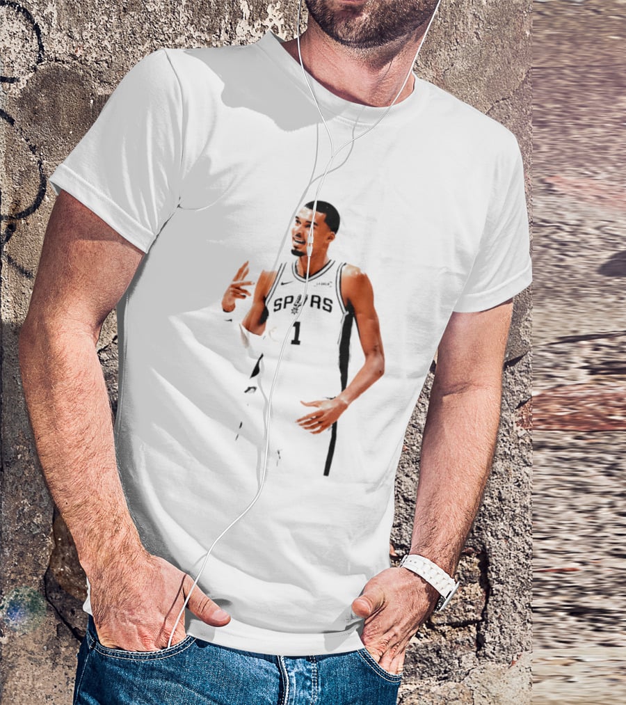 Victor Wembanyama Spurs Number 1 Rock Hand Gesture T-Shirt