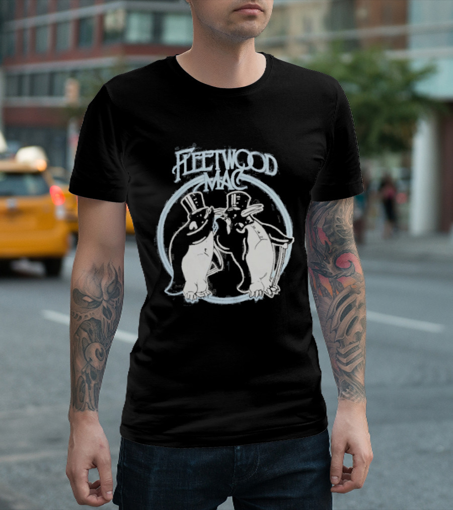 Ginny Miller Antonia Gentry Ginny And Georgia Fleetwood Mac T-Shirt