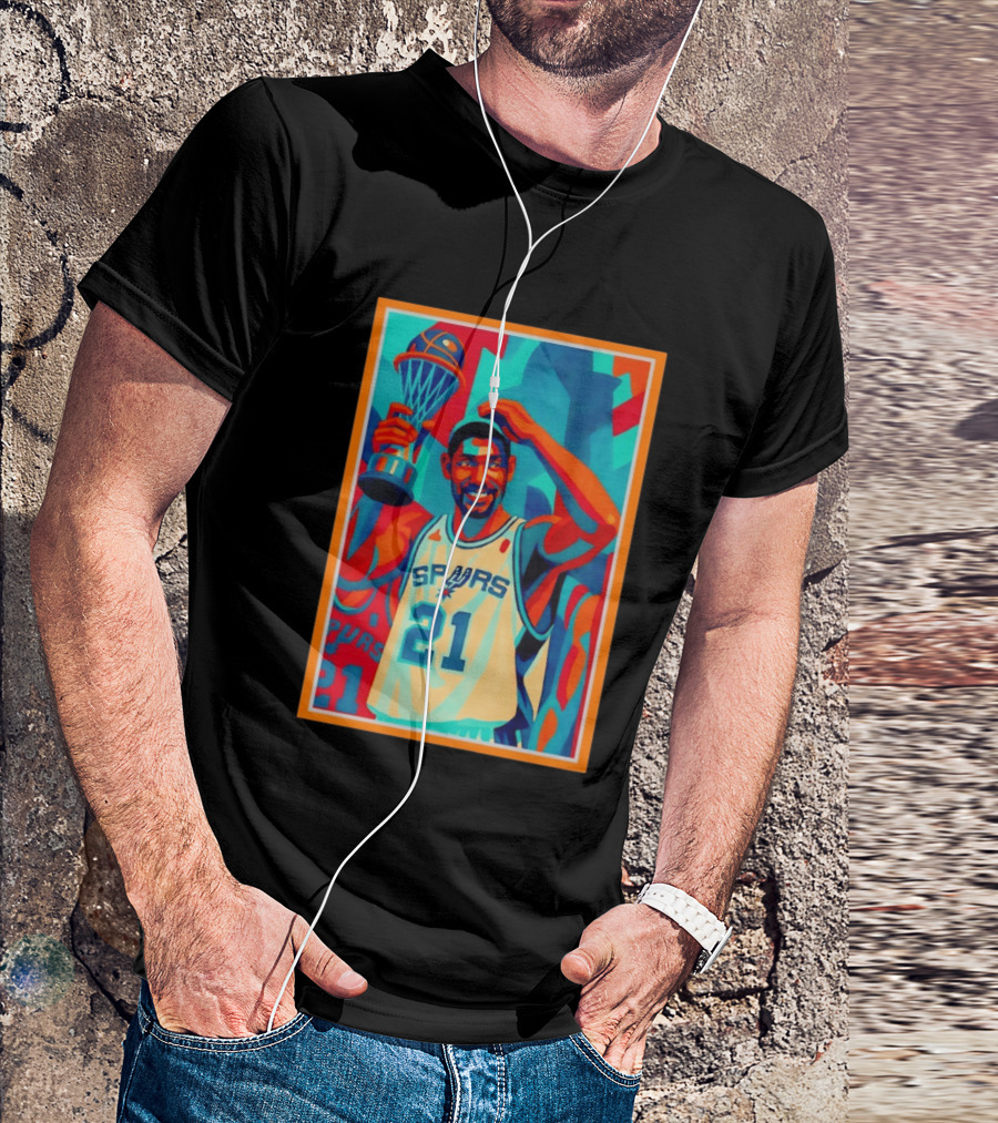 Tim Duncan San Antonio Spurs 21 Holding Trophy Victory Celebration T-Shirt