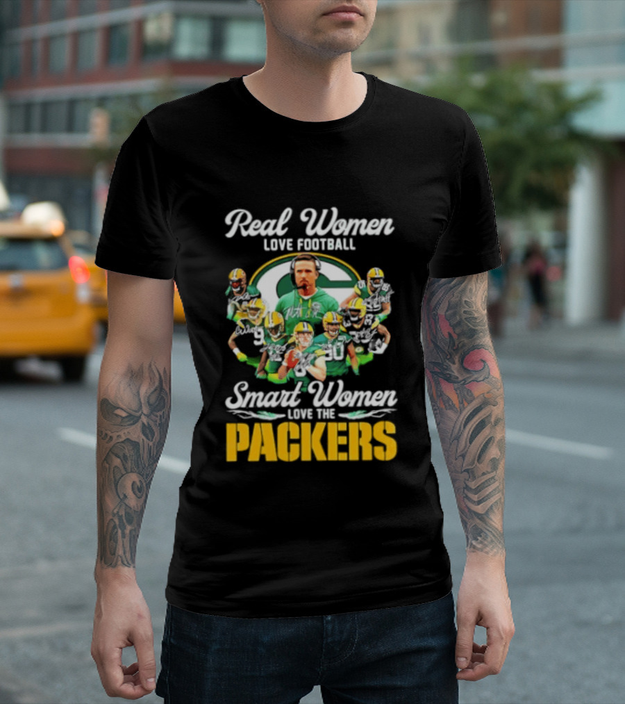 Real Women Love Football Smart Women Love The Packers T-Shirt