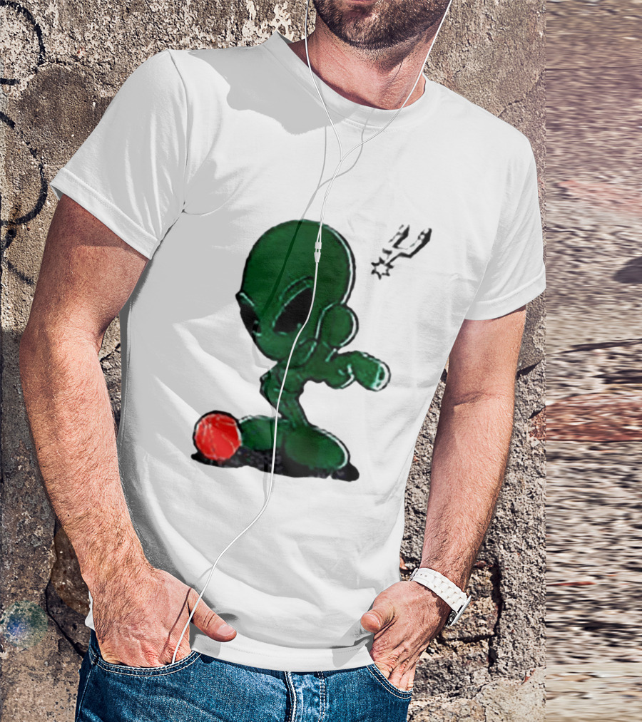 San Antonio Spurs Alien Basketball Dribble T-Shirt