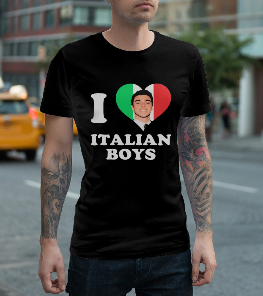I Love Italian Boys Luigi Mangione Heart Flag T-Shirt