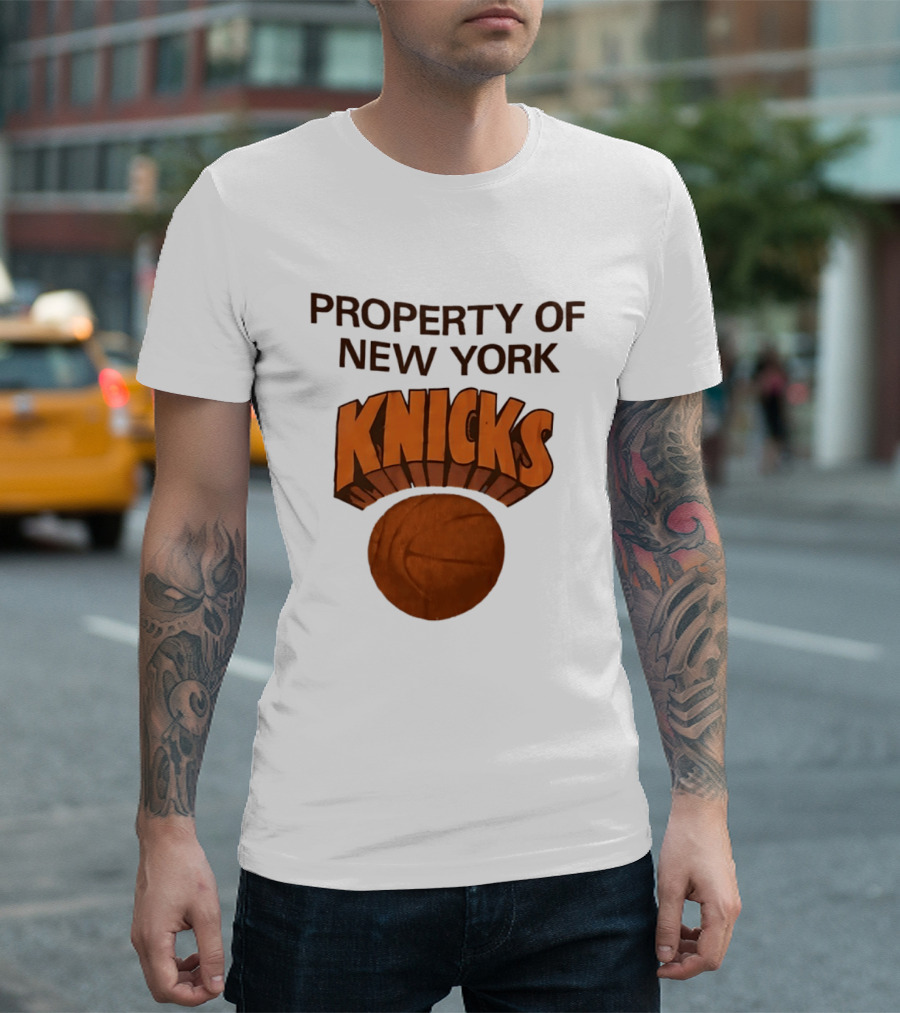 New York Knicks Basketball Property T-Shirt