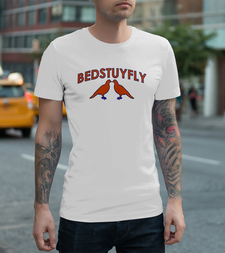 BEDSTUYFLY Kissing Pigeons Brooklyn New York Streetwear T-Shirt