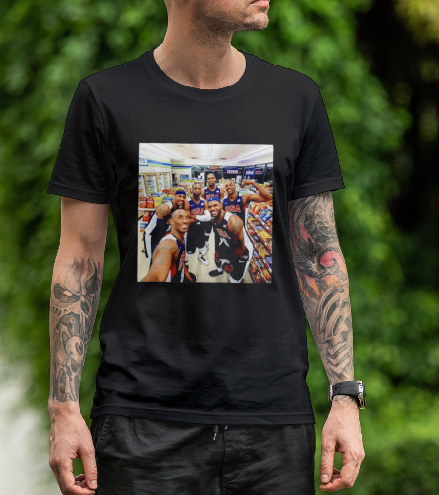 USA Legend Basketball Kobe Bryant LeBron James Dwight Howard Selfie Meme 7 Eleven USA Jersey Team Players T-Shirt