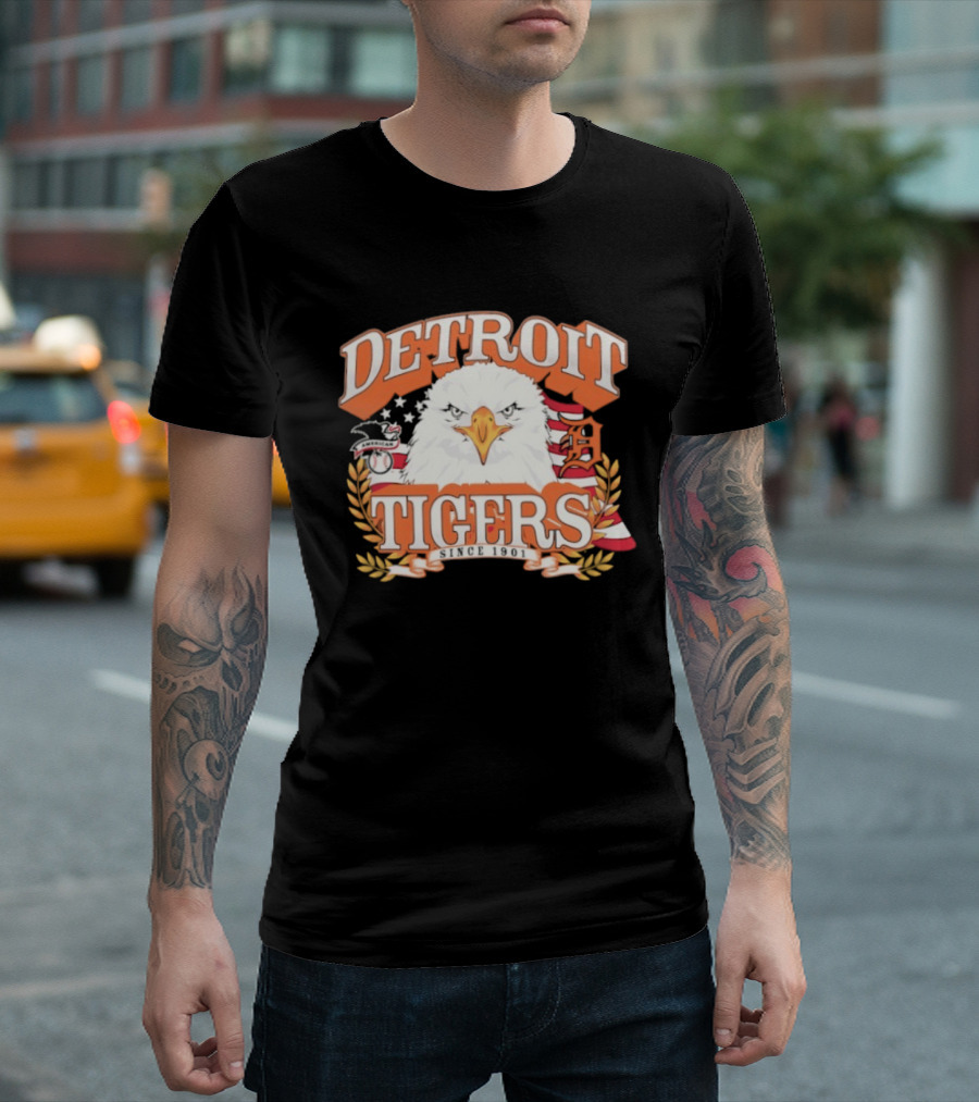 Detroit Tigers Eagle Emblem With American Flag And Stars T-Shirt