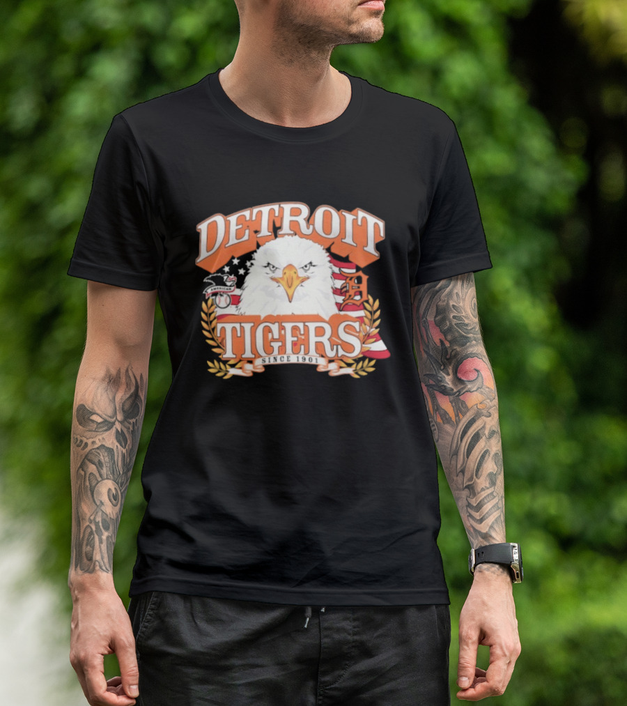 Detroit Tigers Eagle Emblem With American Flag And Stars T-Shirt