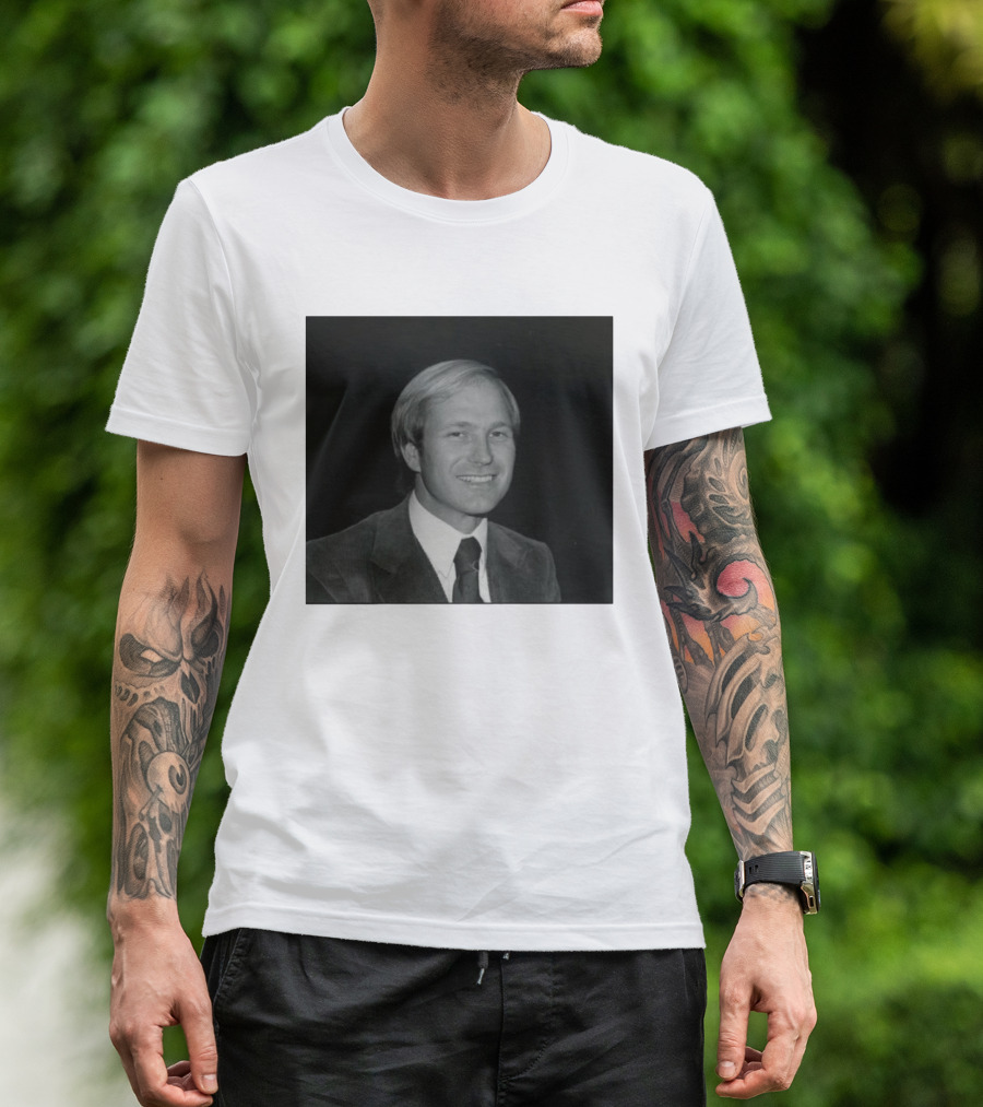 Larry King Ex Husband Of Billie Jean King Women's Pro Tennis Growth 81 T-Shirt