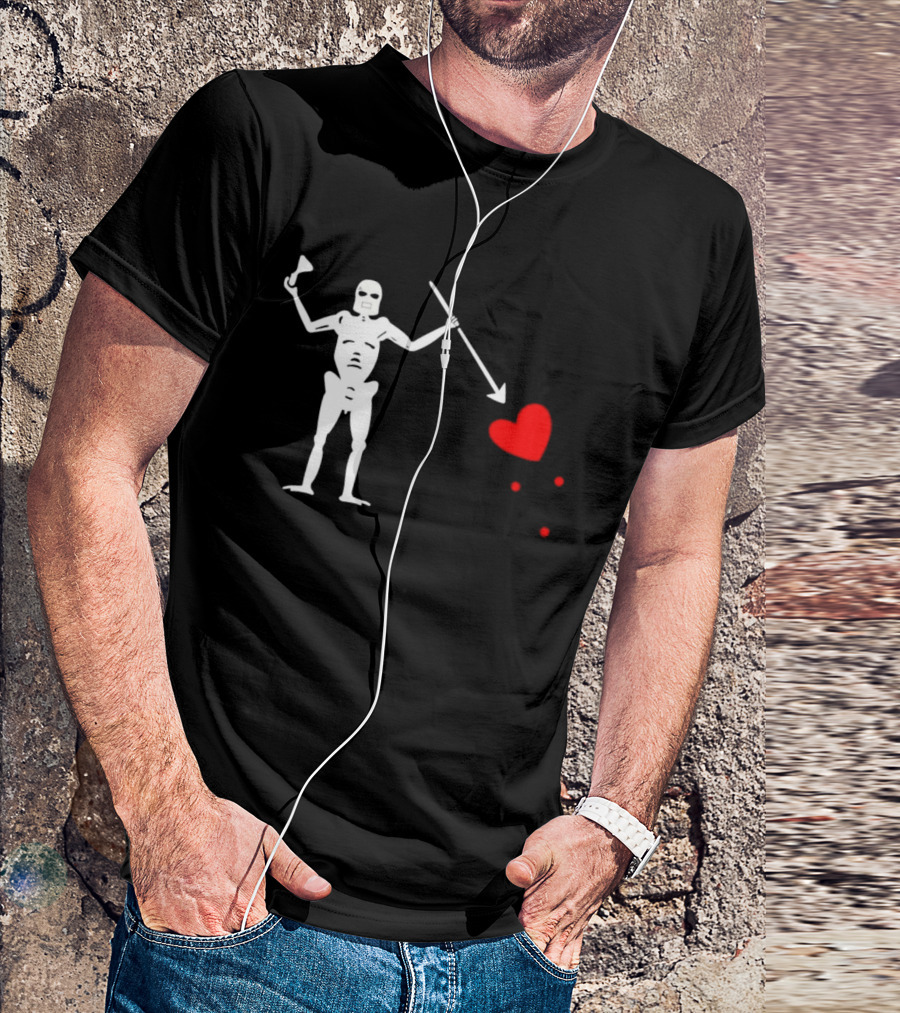 Skeleton With Spear And Heart Symbol Edward Blackbeard Teach T-Shirt