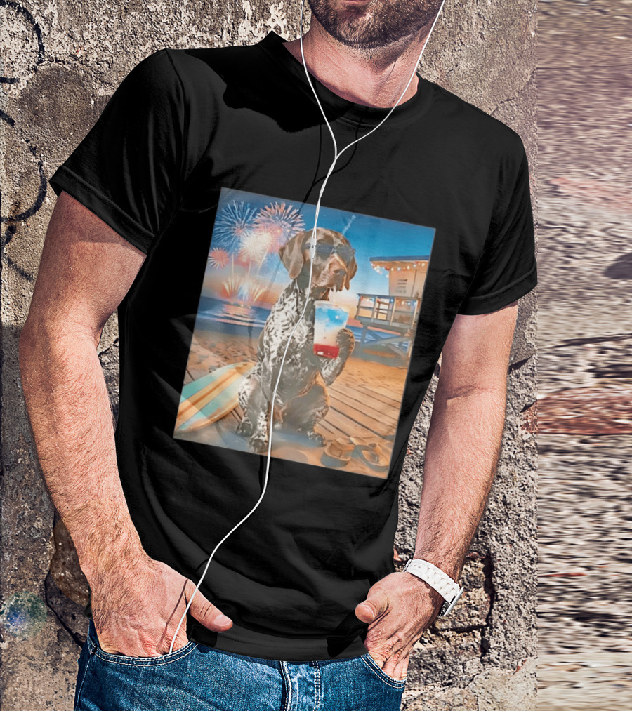 German Shorthaired Pointer Fourth Of July Fireworks Beach Party Surfboard Scene T-Shirt