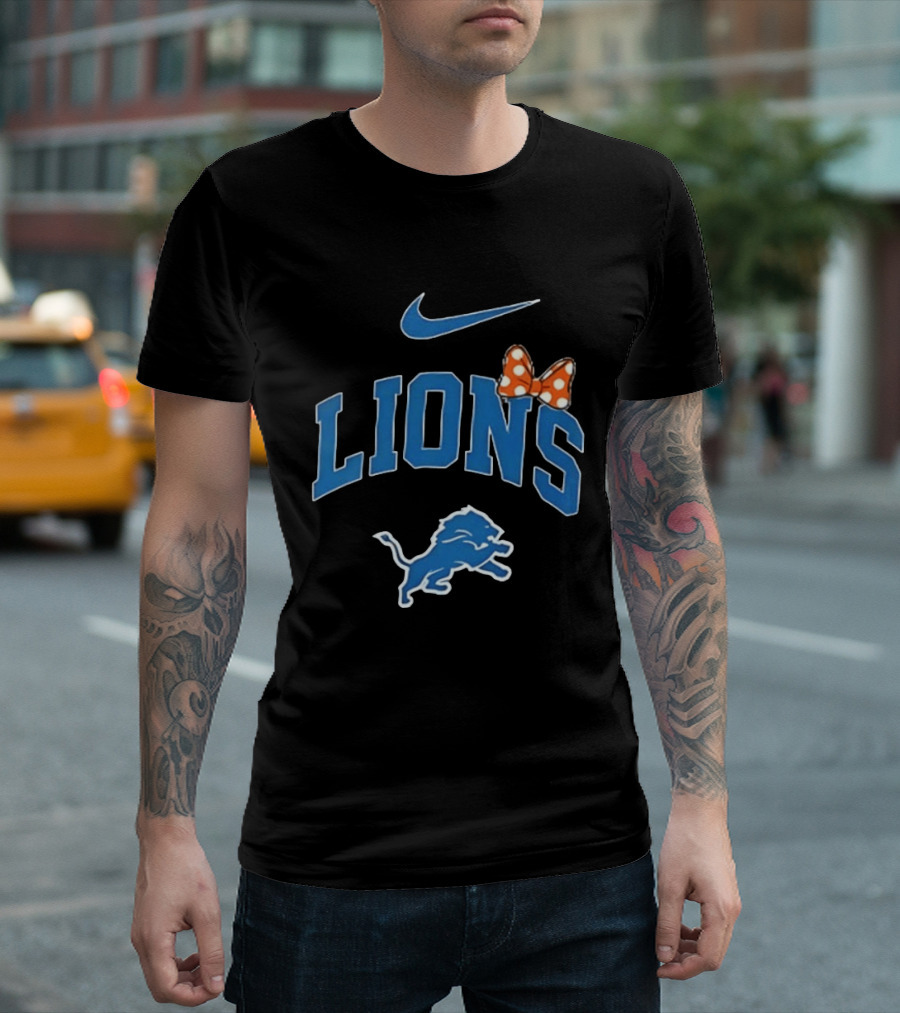 Detroit Lions Boo To You Fa Boo Lous Rugby Sports Team Halloween Bow T-Shirt