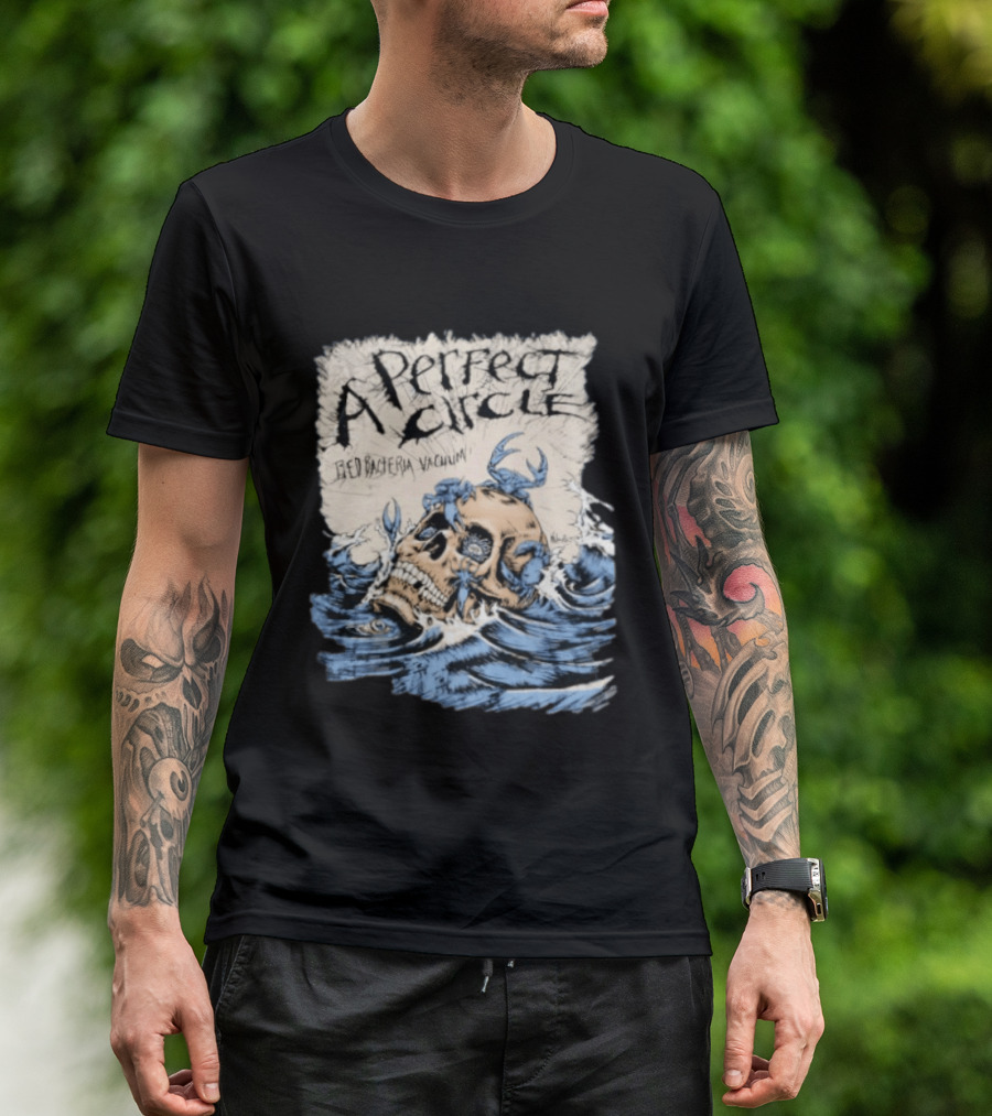 A Perfect Circle Skull Red Bacteria Vacuum Oceanic T-Shirt