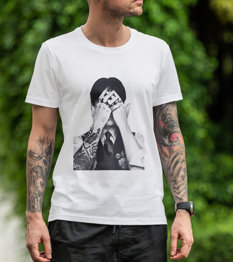 Jungkook BTS Tattoo Hands Rings Black And White Aesthetic T-Shirt