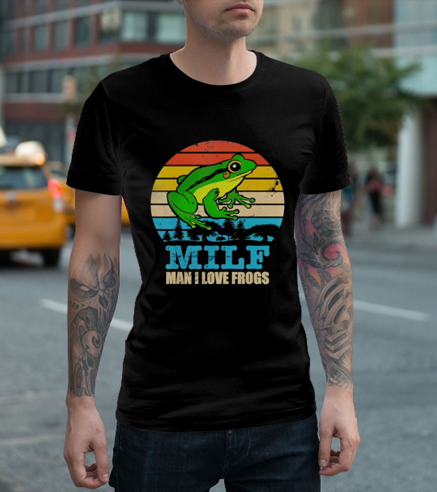 Frog MILF Man I Love Frogs Retro Sunset T-Shirt