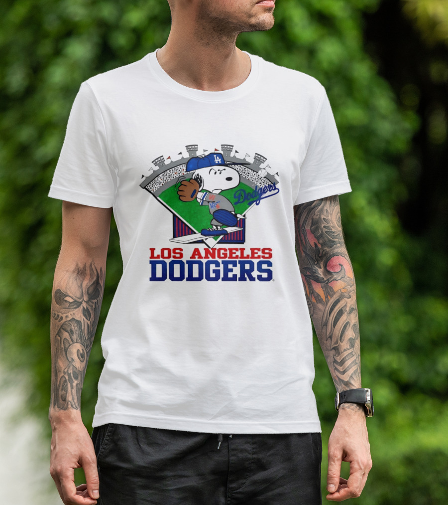 Los Angeles Dodgers Snoopy Peanuts Baseball Swing Stadium T-Shirt