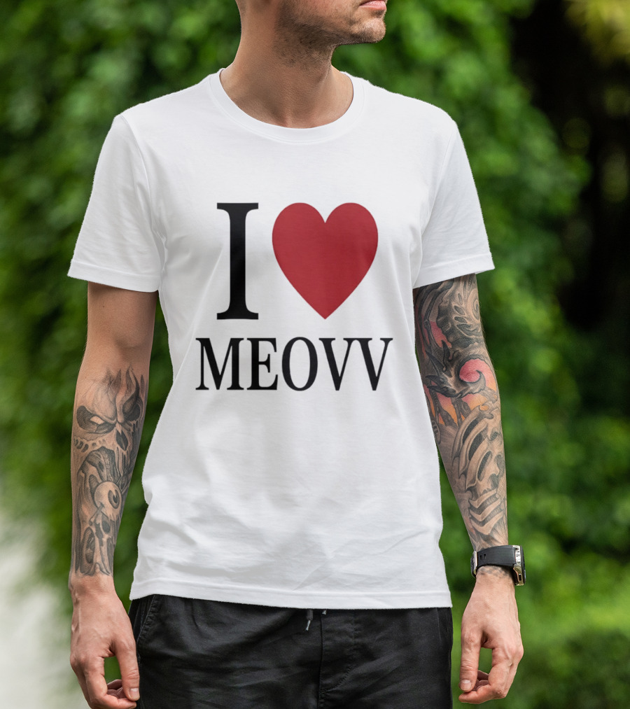 I Heart Meovv T-Shirt