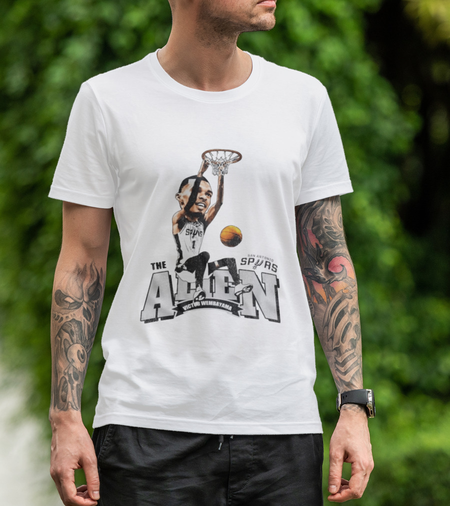 San Antonio Spurs The Alien Victor Wembanyama Basketball Dunk T-Shirt