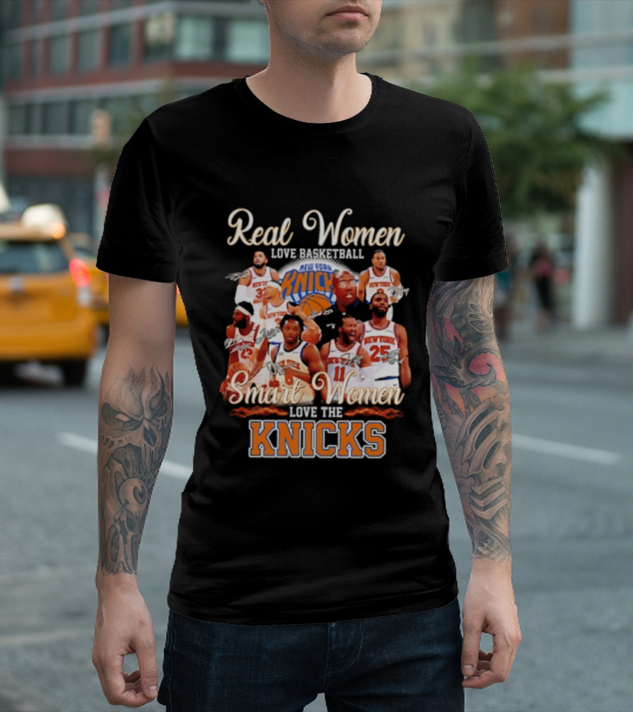 Real Women Love Basketball Smart Women Love The New York Knicks T-Shirt