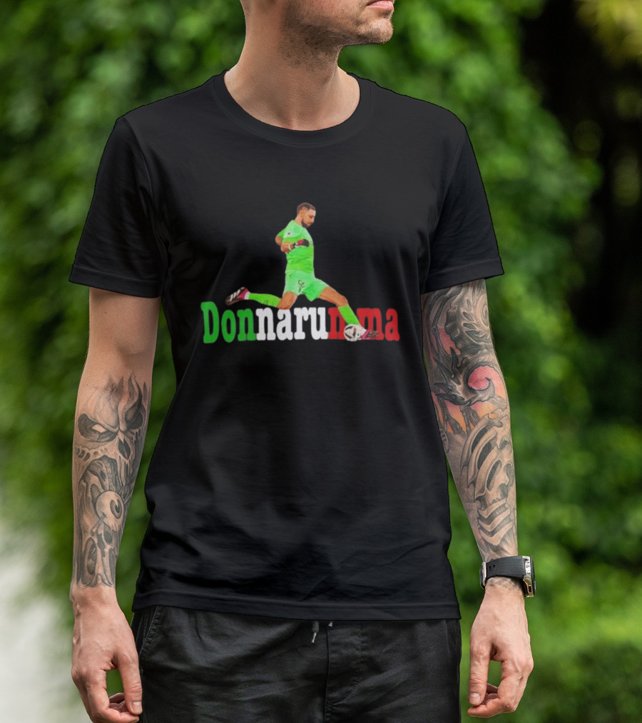 Donnarumma Italian Goalkeeper Action Pose Football Soccer T-Shirt