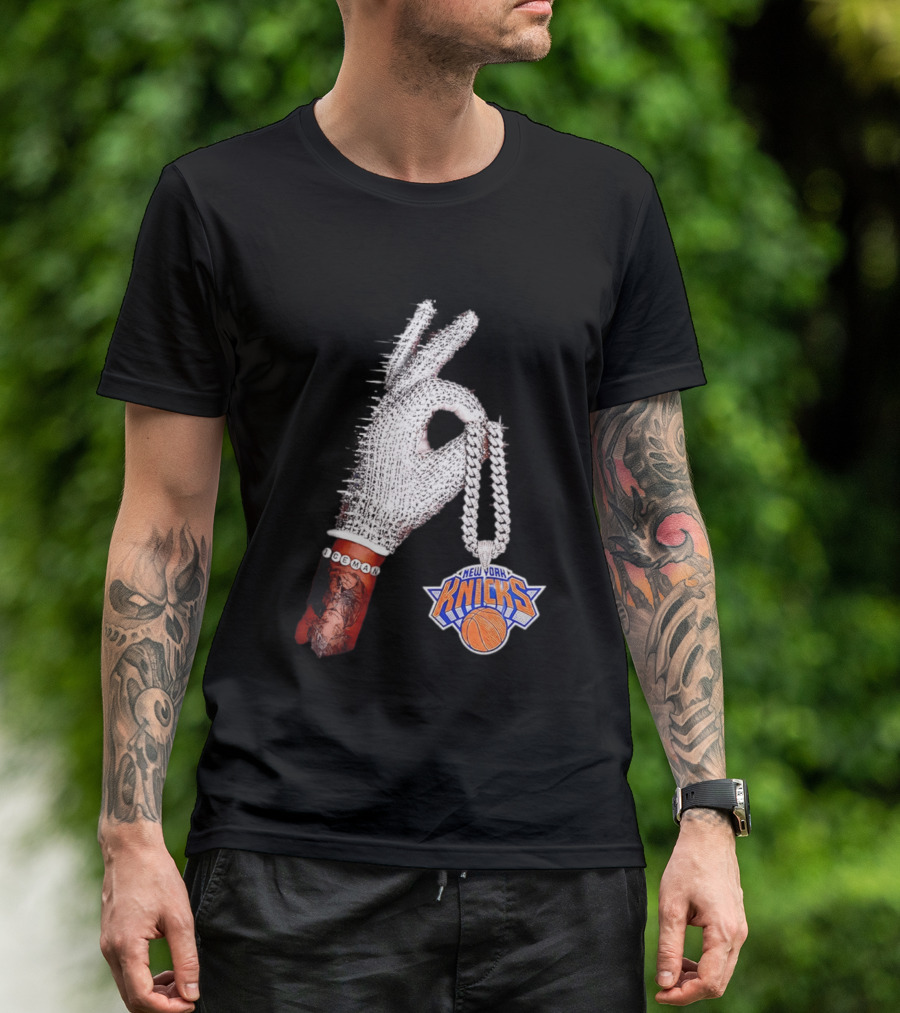 New York Knicks Iceman Glove Chain Basketball Fashion T-Shirt