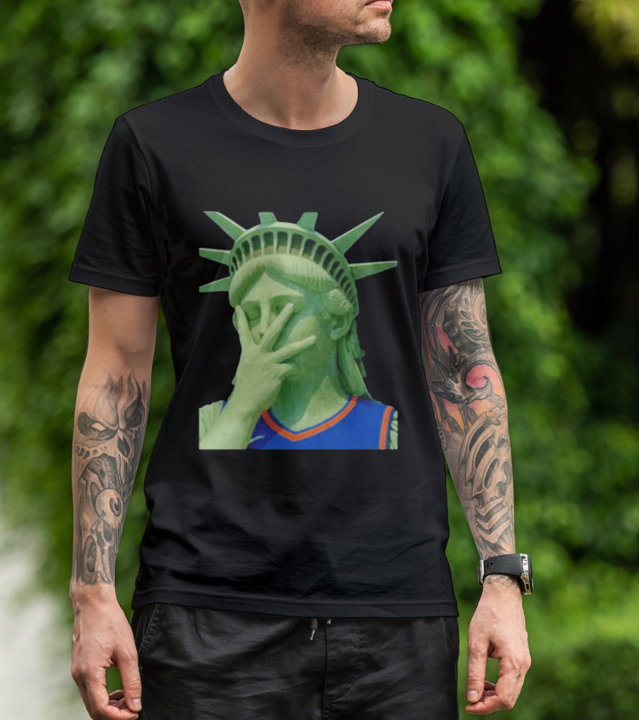 Liberty And Brunson For All Jalen Brunson 3 Points Pose Statue Of Liberty Knicks Jersey T-Shirt