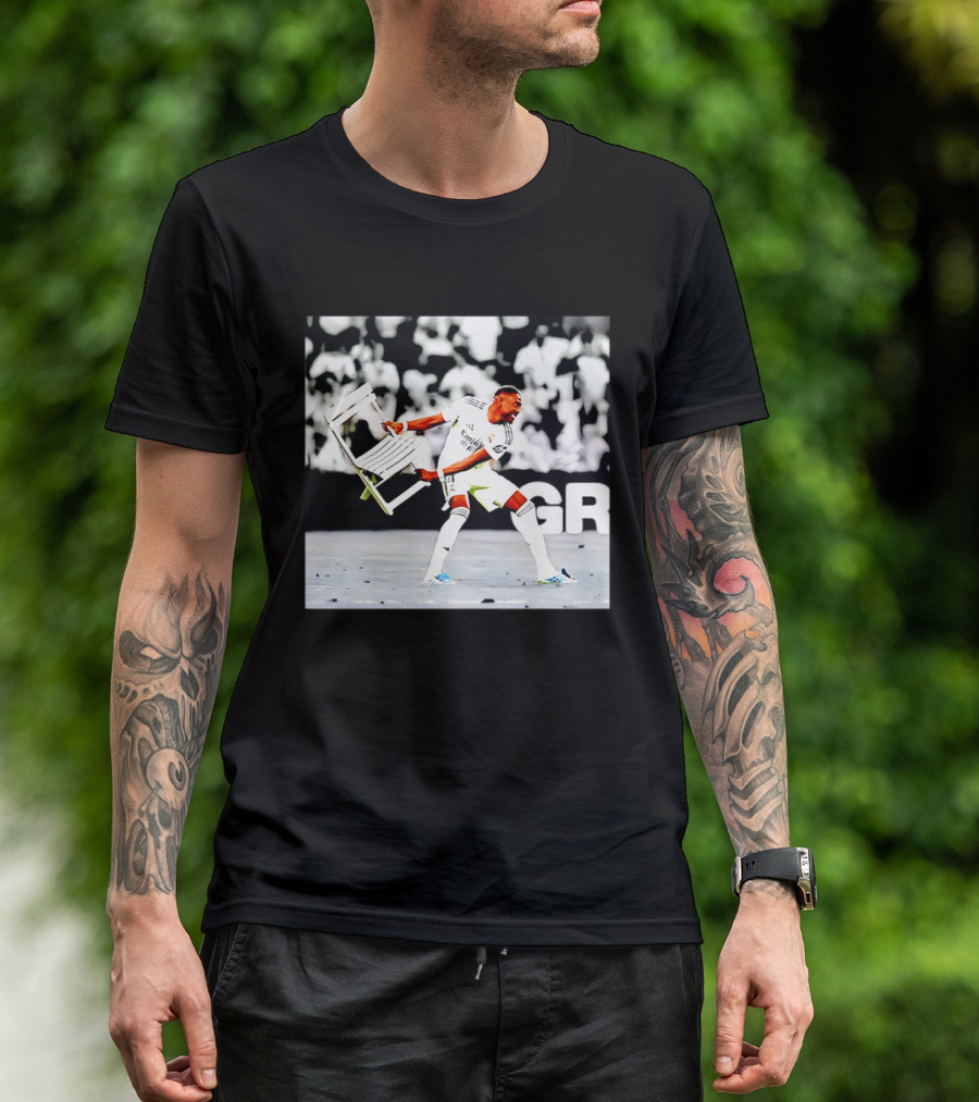 David Alaba Holding Chair On Soccer Field Image T-Shirt