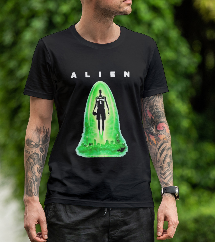 Alien Wemby San Antonio Alien Basketball Cityscape T-Shirt
