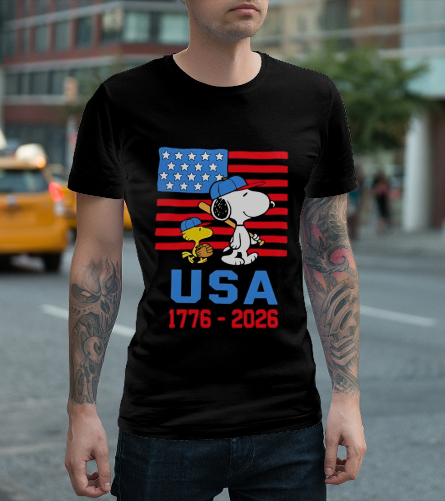 Snoopy Woodstock Peanuts USA Baseball American Flag 1776 2026 T-Shirt