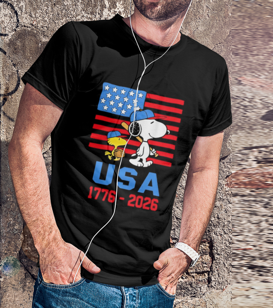 Snoopy Woodstock Peanuts USA Baseball American Flag 1776 2026 T-Shirt