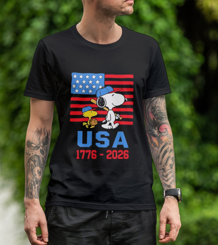 Snoopy Woodstock Peanuts USA Baseball American Flag 1776 2026 T-Shirt