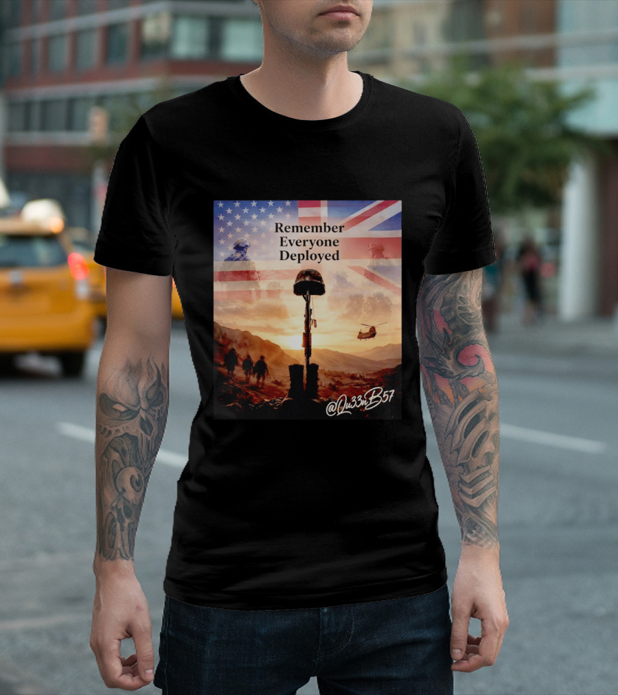 United States United Kingdom Remember Everyone Deployed Chinook Helicopter T-Shirt