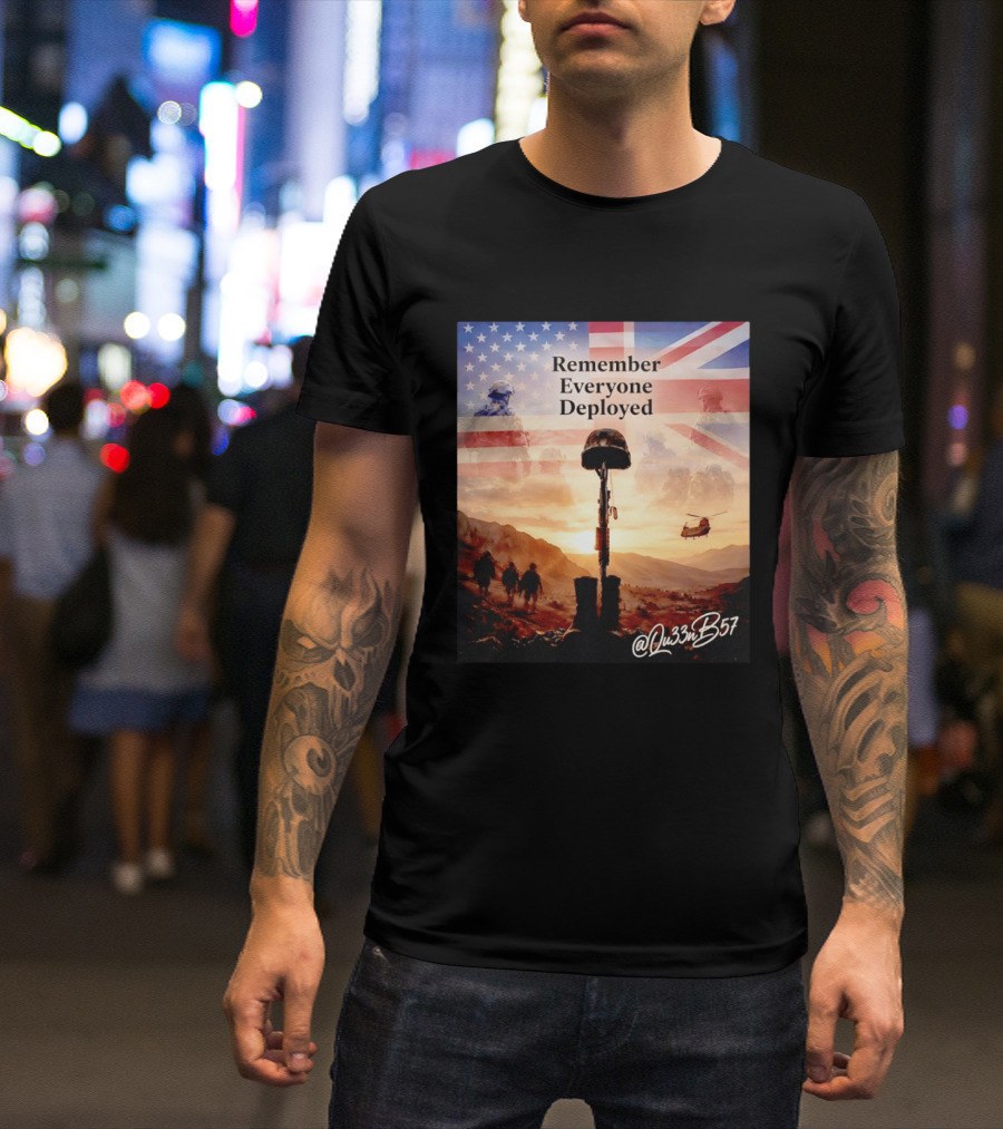 United States United Kingdom Remember Everyone Deployed Chinook Helicopter T-Shirt
