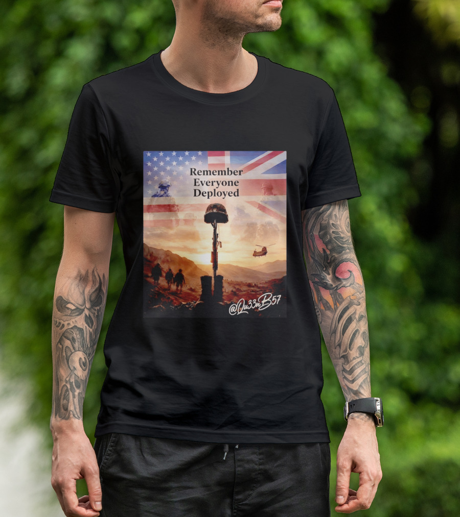 United States United Kingdom Remember Everyone Deployed Chinook Helicopter T-Shirt