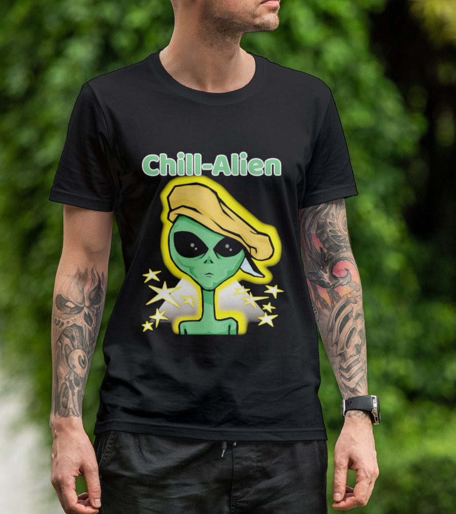 Chill Alien Beret Hat Stars Glow T-Shirt