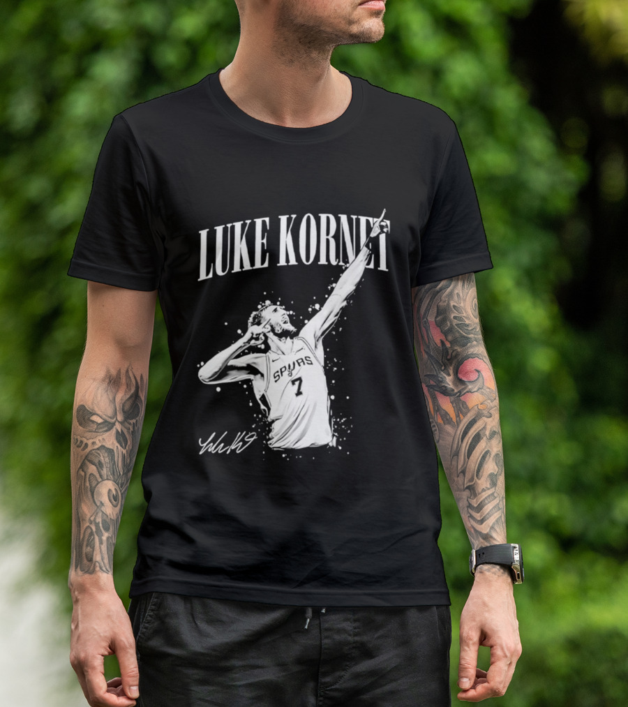 Luke Kornet San Antonio Basketball Number 7 Signature T-Shirt
