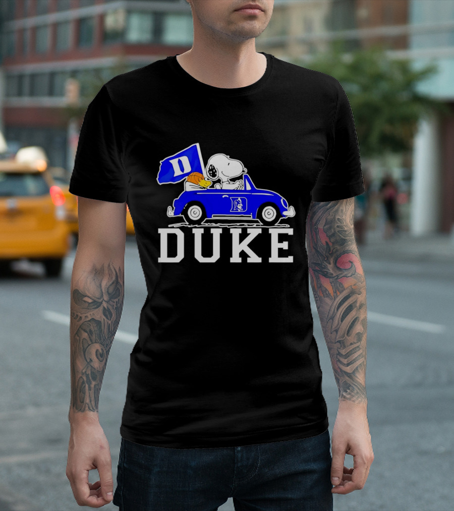 Snoopy And Woodstock Driving Duke Blue Car With Duke Blue Devils Flag T-Shirt