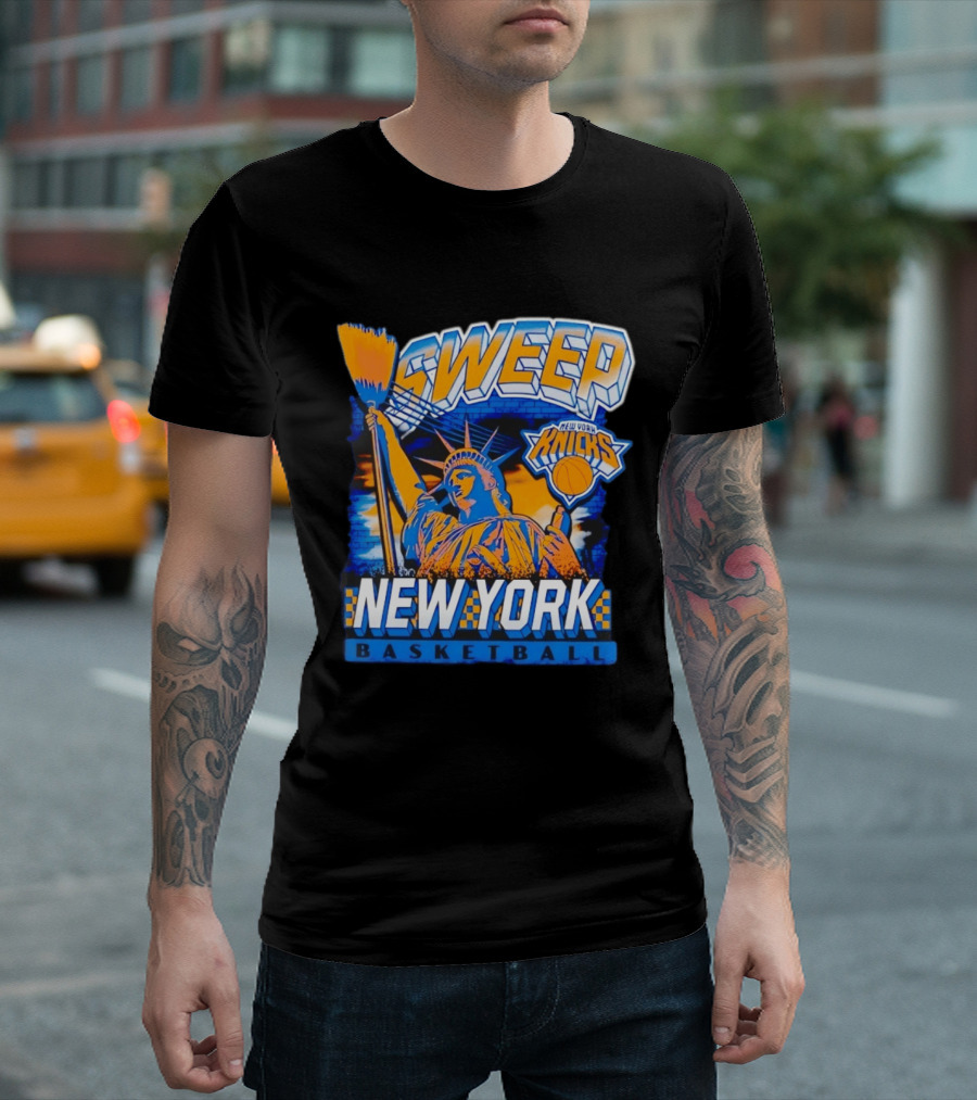 Sweep New York Knicks Basketball Statue Of Liberty T-Shirt