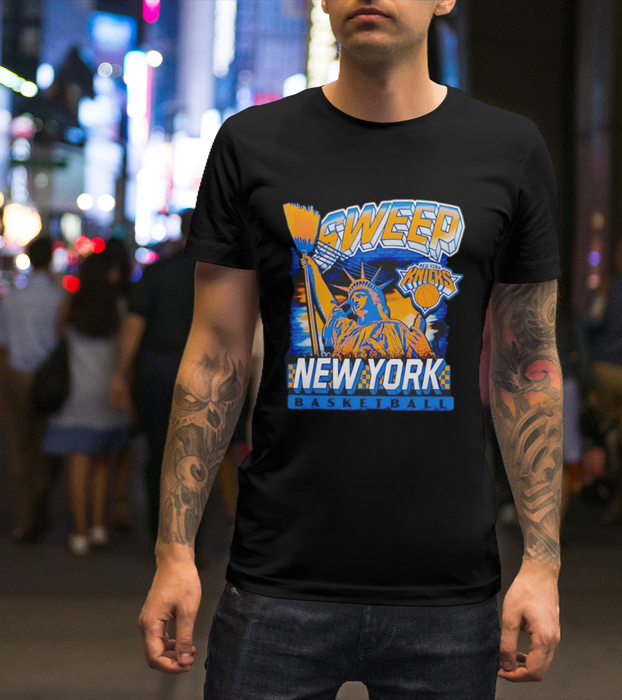 Sweep New York Knicks Basketball Statue Of Liberty T-Shirt