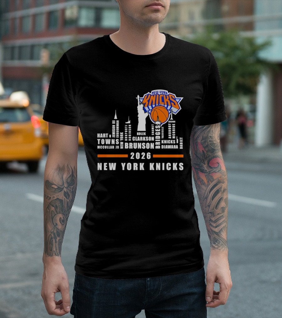 New York Knicks 2026 Team Roster Skyline Statue Of Liberty T-Shirt