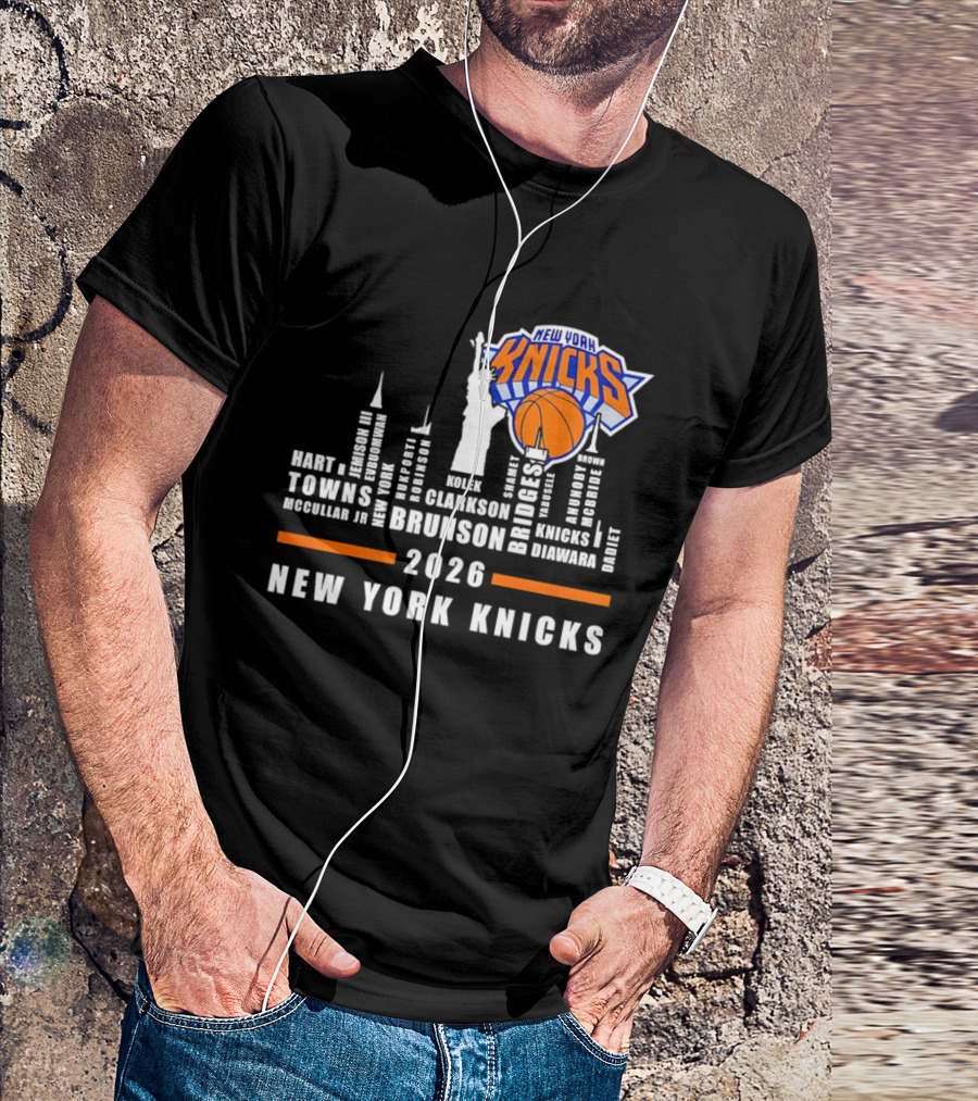 New York Knicks 2026 Team Roster Skyline Statue Of Liberty T-Shirt