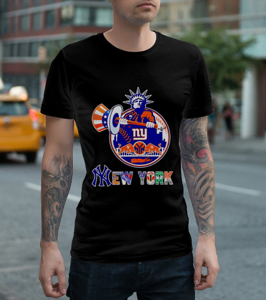 NY Yankees Mets Knicks Rangers Giants Statue Of Liberty New York Sports T-Shirt