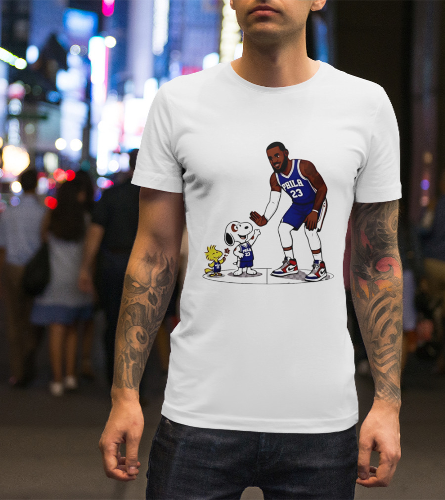 Snoopy Woodstock High Five LeBron James 23 Philadelphia 76ers Collaboration T-Shirt