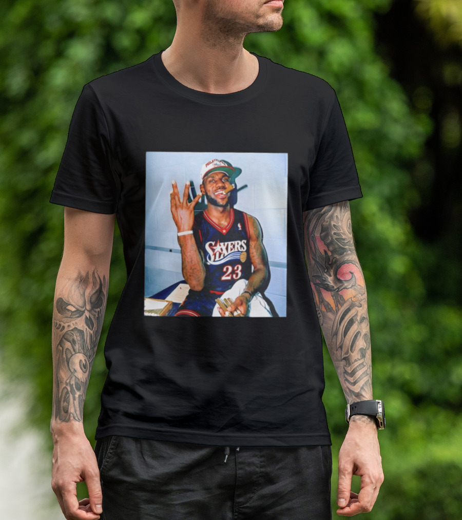 Philadelphia 76ers LeBron James 23 Cigar Photo T-Shirt