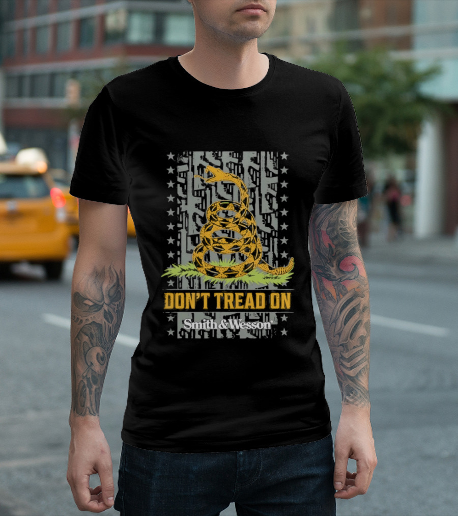 Don't Tread On Me Smith And Wesson Gadsden Flag Coiled Snake T-Shirt
