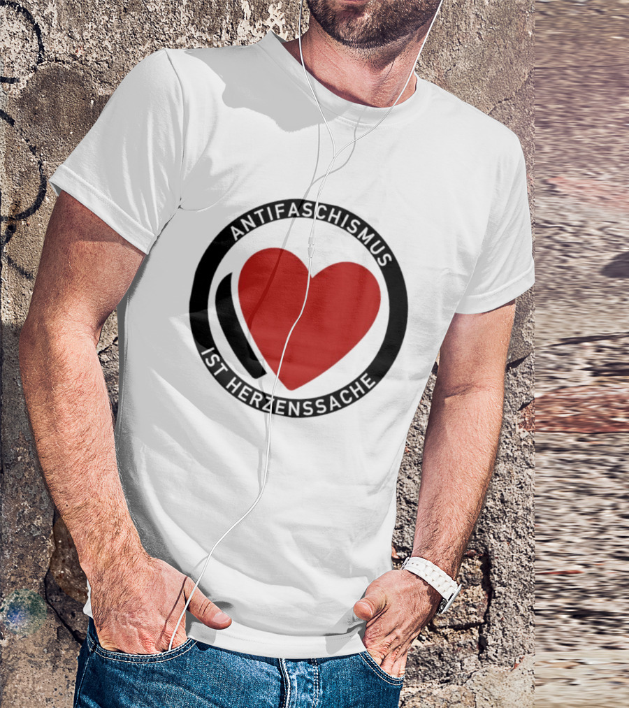 Antifaschismus Ist Herzenssache Symbol Rotes Herz Antifa T-Shirt