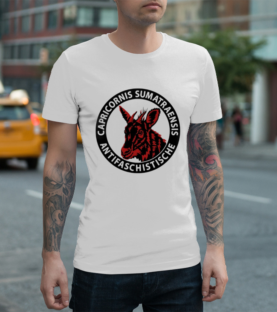 Capricornis Sumatraensis Antifaschistische Red Goat T-Shirt
