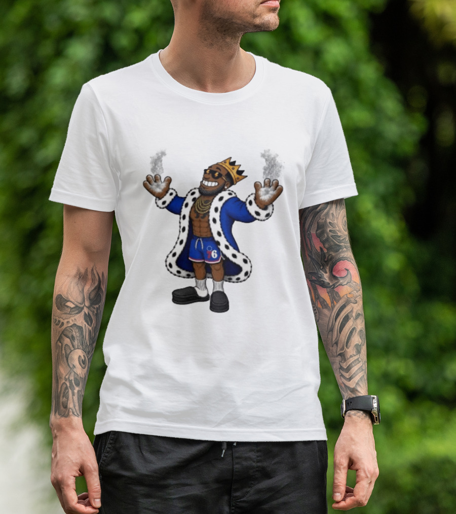Philadelphia 76ers Cartoon King LeBron James Style Player With Crown And Robe T-Shirt