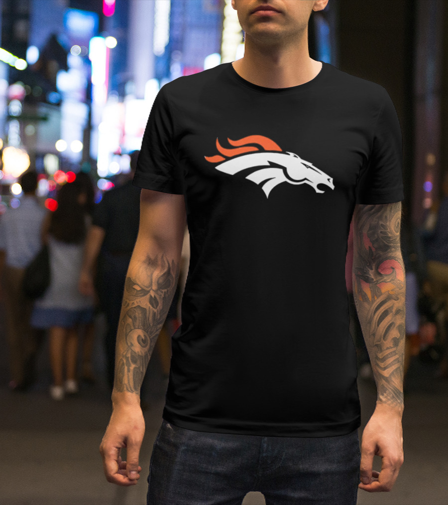 Denver Broncos Damn Right I Am A Broncos Now And Forever Signatures Two Sided T-Shirt