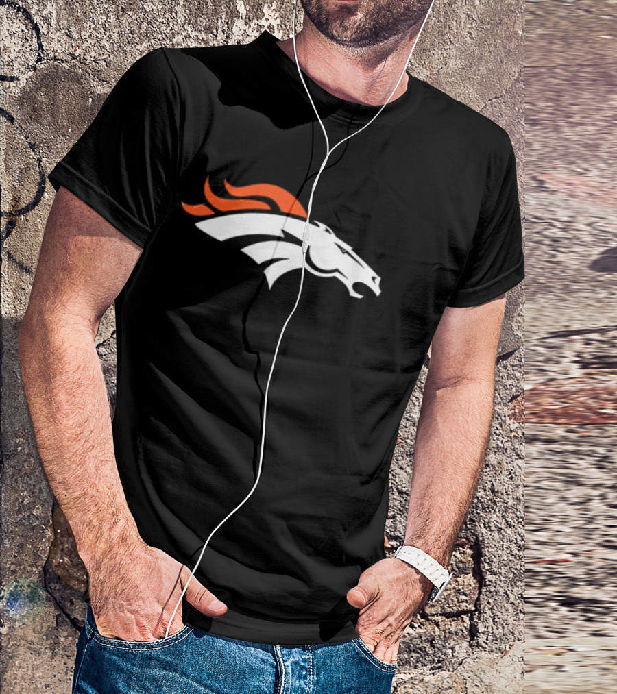 Denver Broncos Damn Right I Am A Broncos Now And Forever Signatures Two Sided T-Shirt